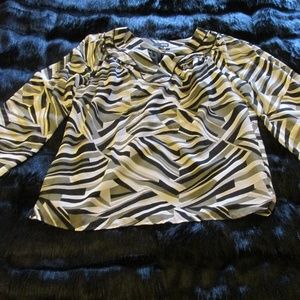 a.n.a. Striped Top Size Large